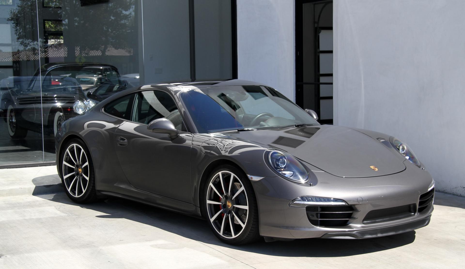 Porsche Carrera s 911 черный