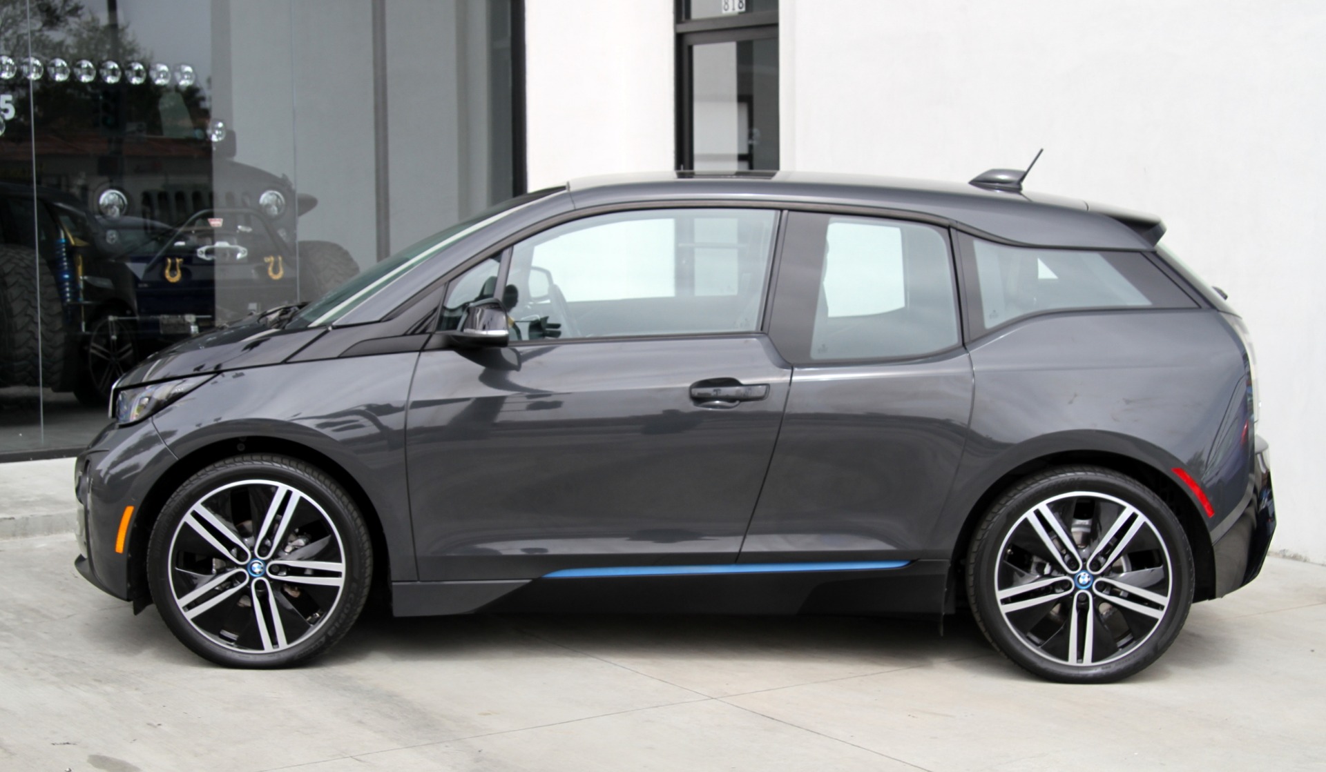 2015 BMW i3 Review, Pricing, & Pictures