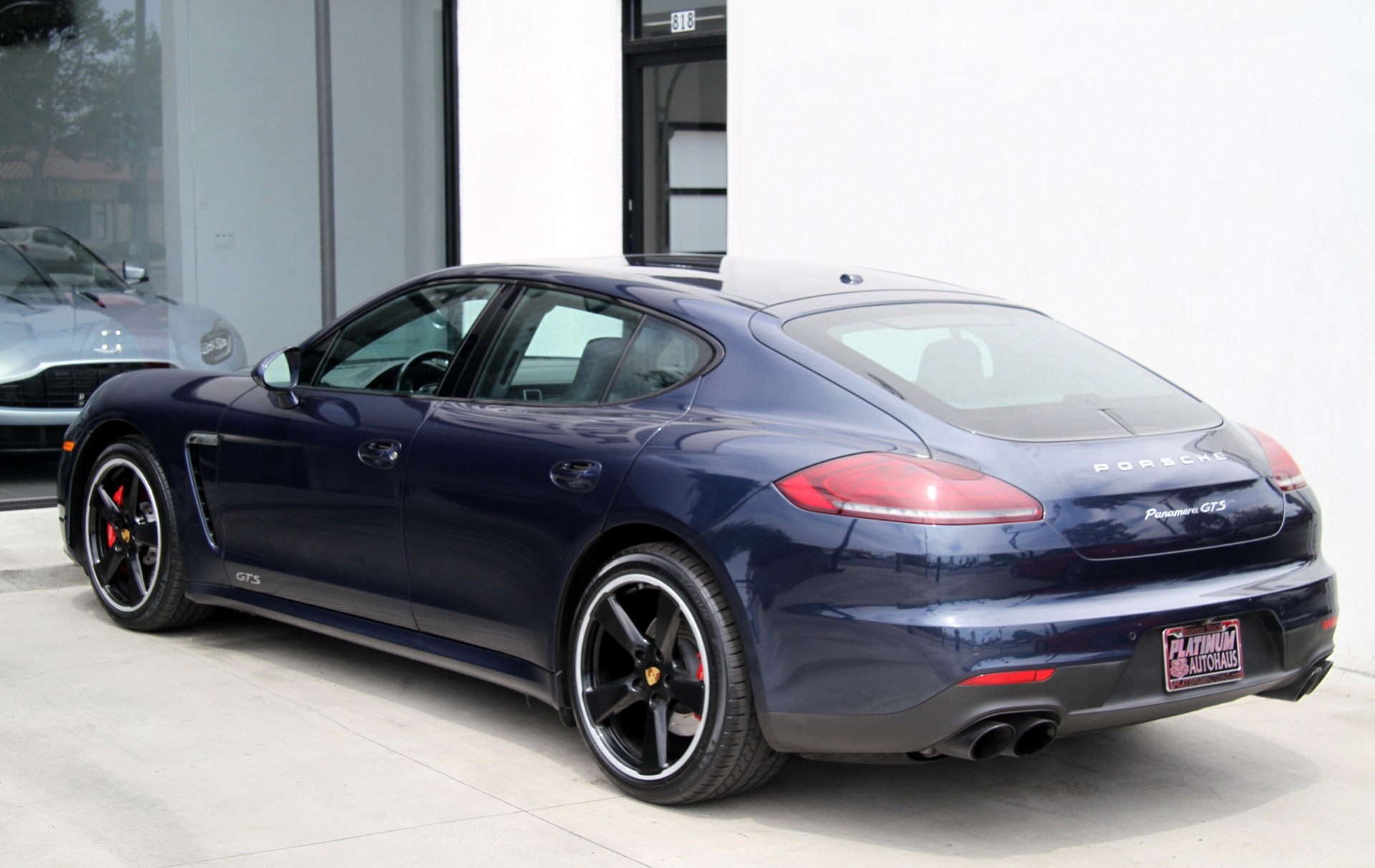 Porsche Panamera GTS 2015