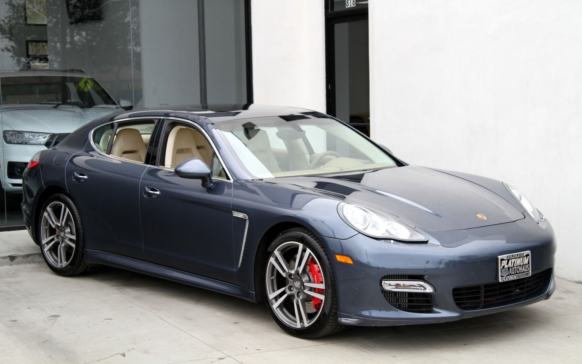 Porshe Panamera 2011