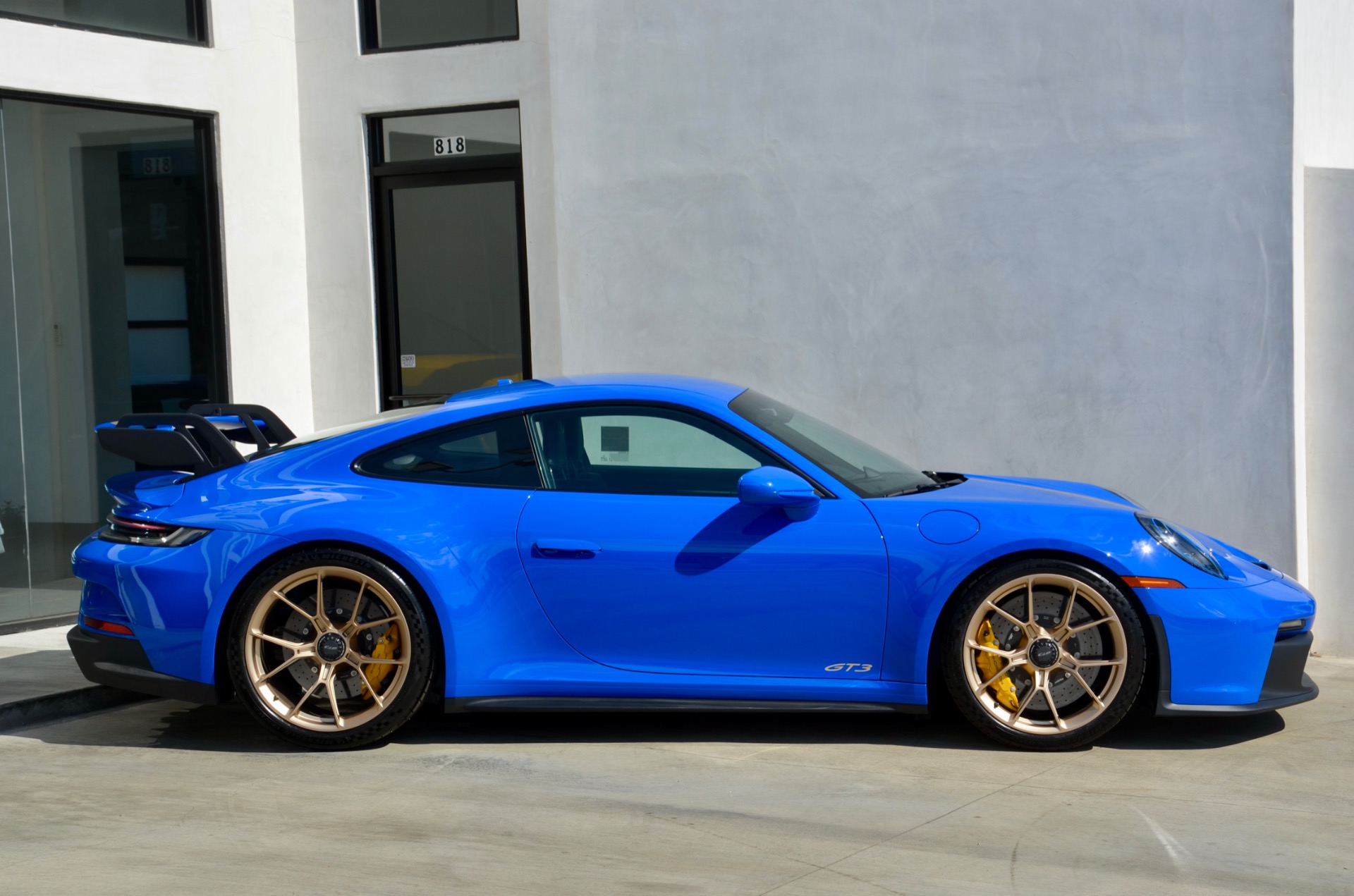 The Etna Blue and White Gold Metallic - Champion Porsche